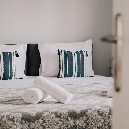 Sea Sailing Apartments Контокали Экстерьер фото